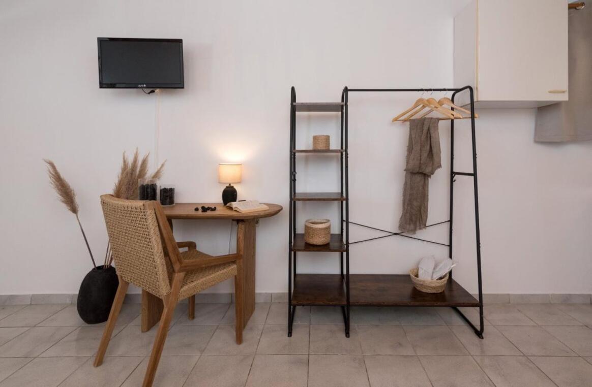 Kanelis Studios & Suites Mytakas Eksteriør bilde