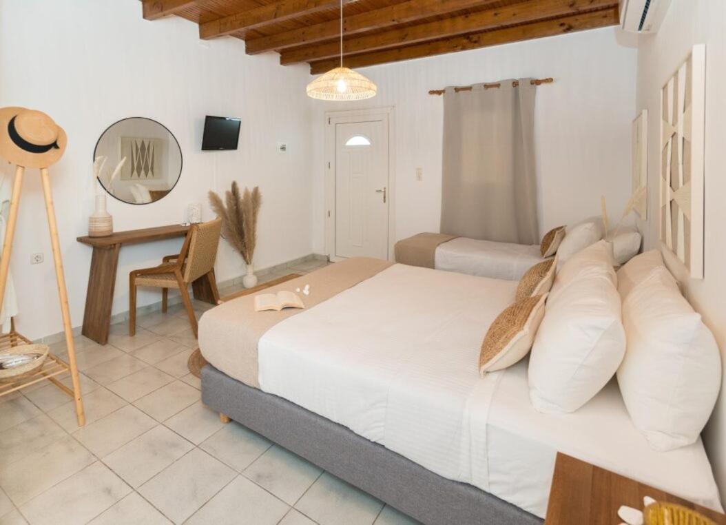 Kanelis Studios & Suites Mytakas Eksteriør bilde